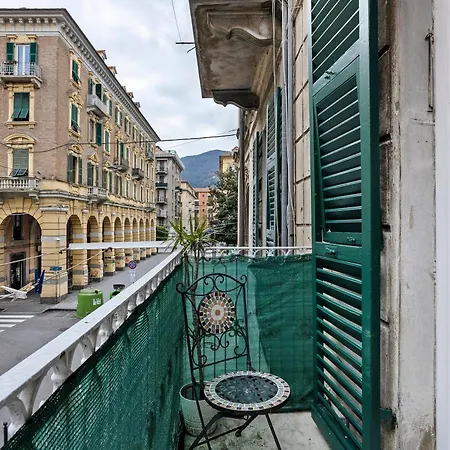 Mauro - Aparthotel La Spezia